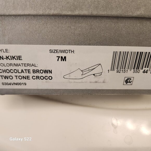 Vince Camuto "Kikie"Chocolate Brown Croco loafers. NIB. Size Various - Picture 8 of 10